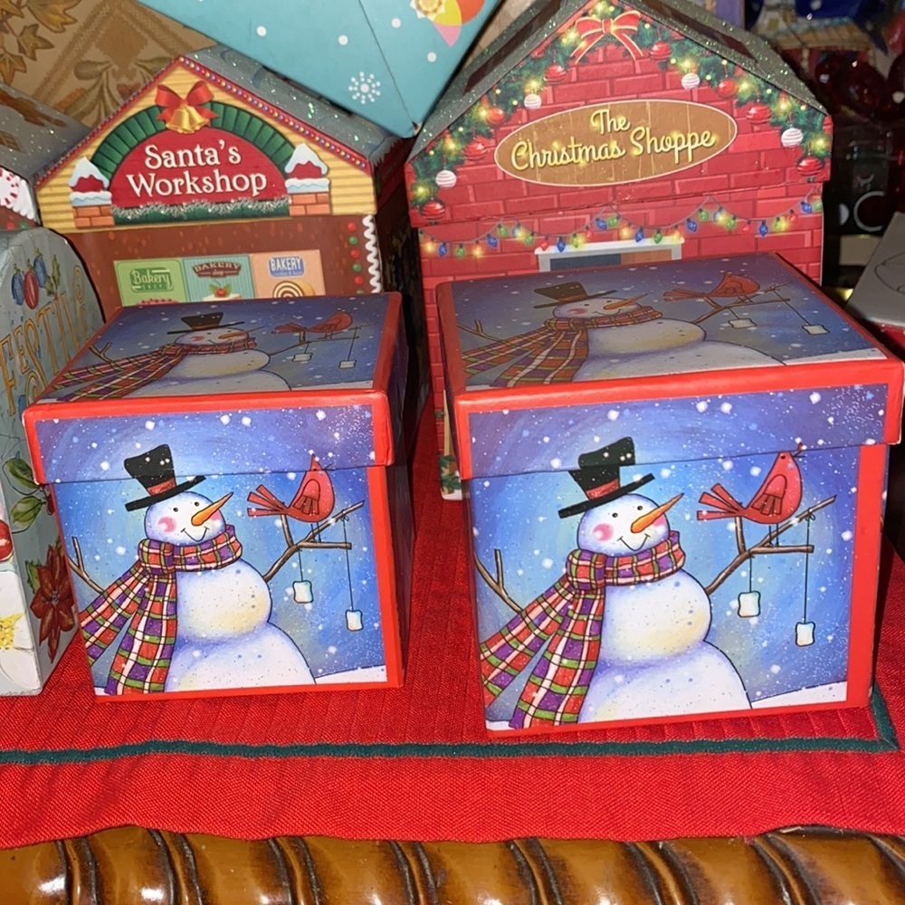 Bundle of Christmas gift boxes 8 - Picture 4 of 9